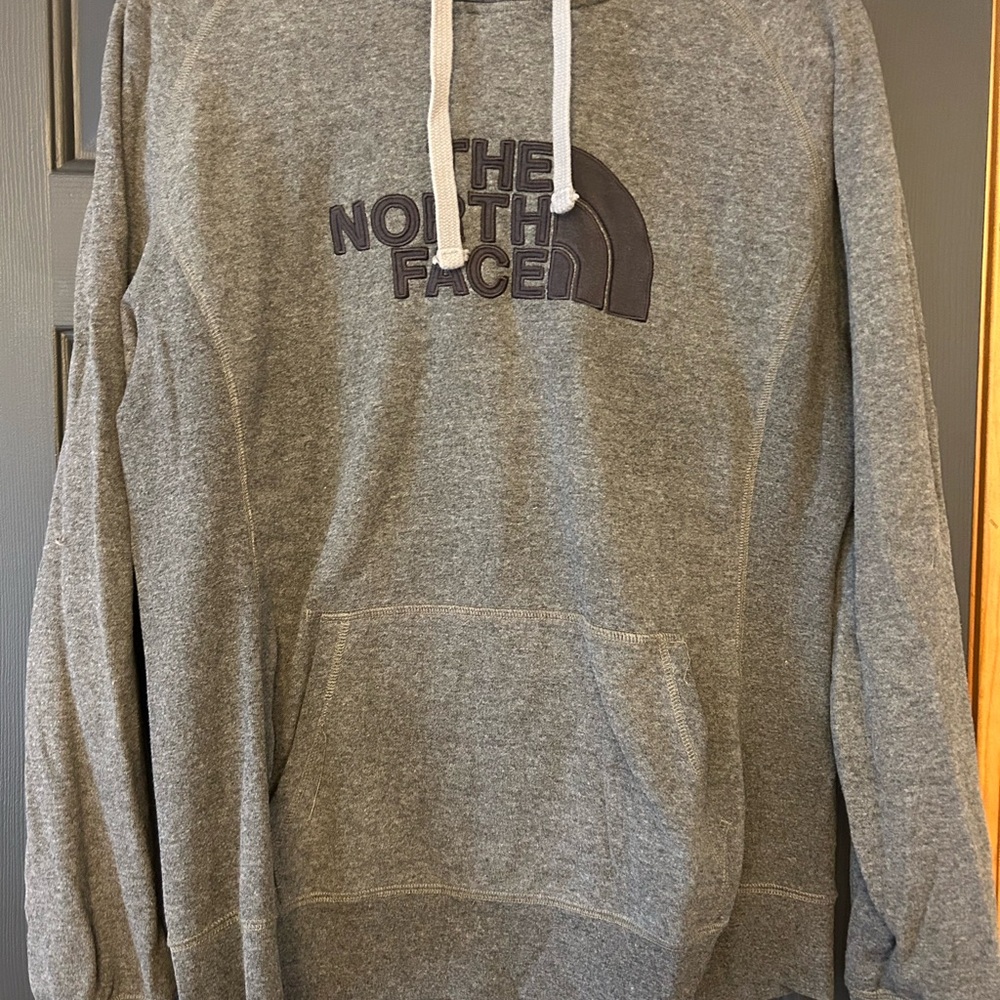 The North Face Women’s Charcoal Hoodie